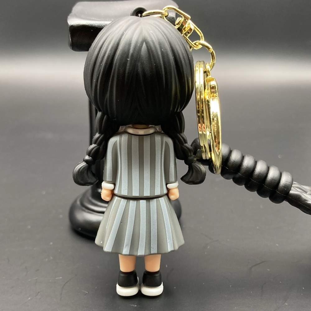 Wednesday Addams keychain - Picture 2 of 3